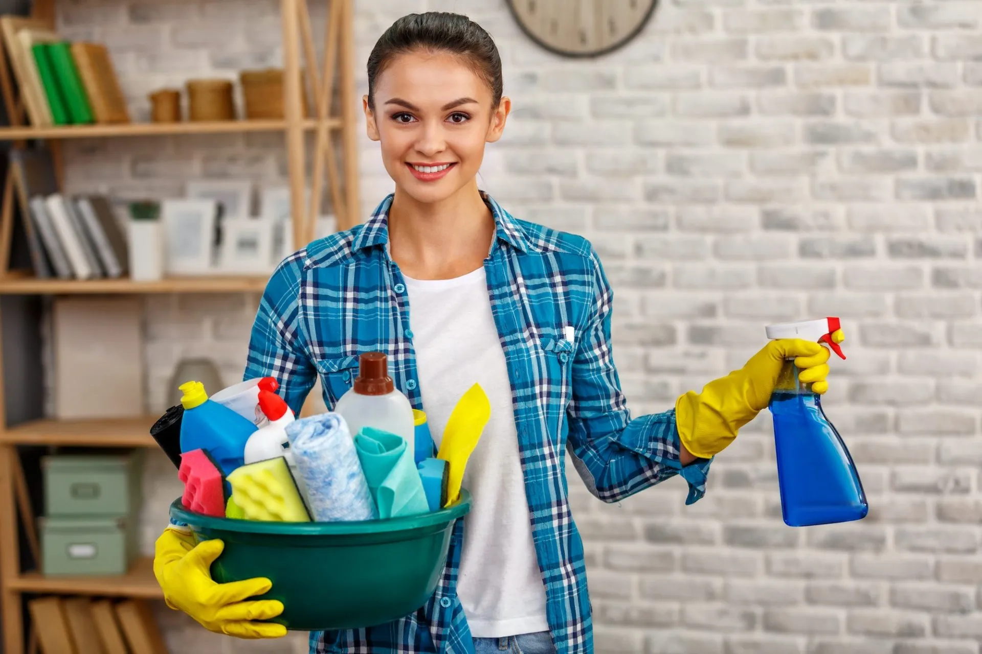 concept-for-home-cleaning-services-1-e1680688256854